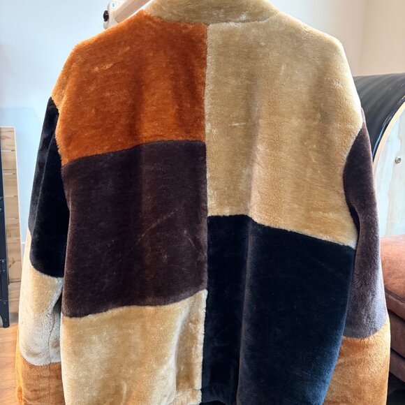 Urban Outfitters Faux Fur Jacket - Picture 3 of 3